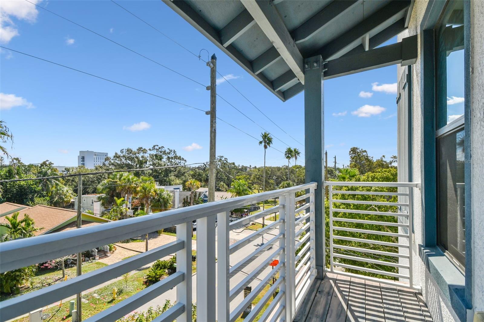 Image 43 of 44 For 946 Highland Avenue 10