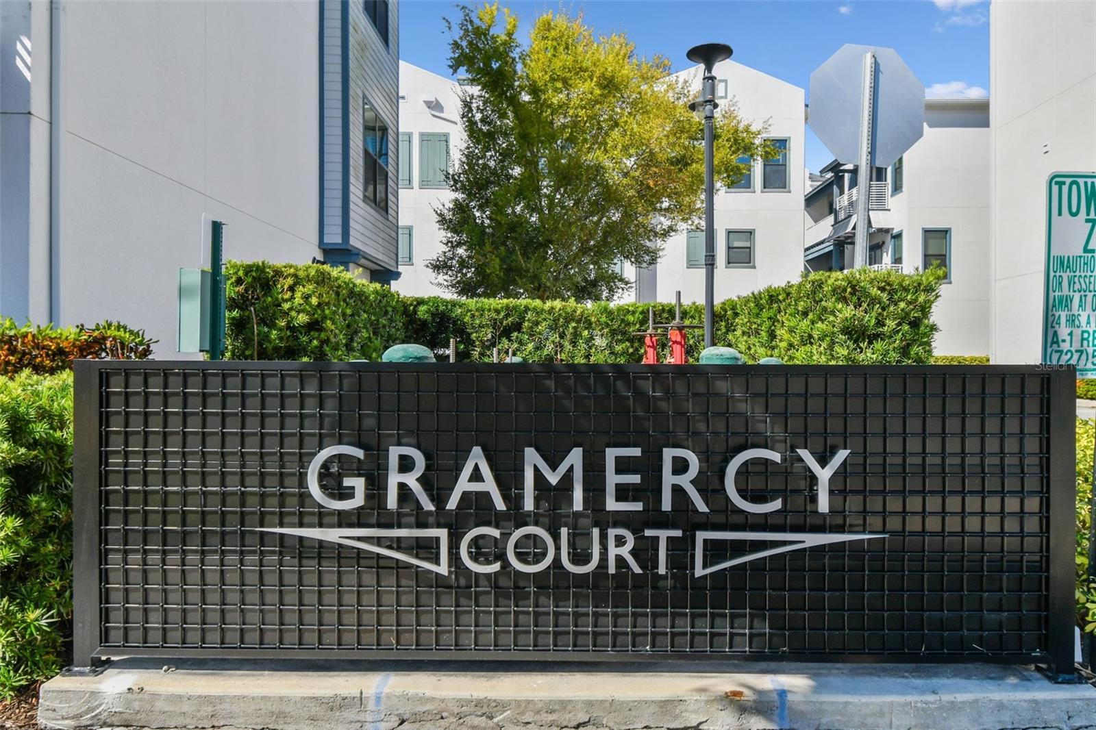 Image 6 of 44 For 946 Highland Avenue 10