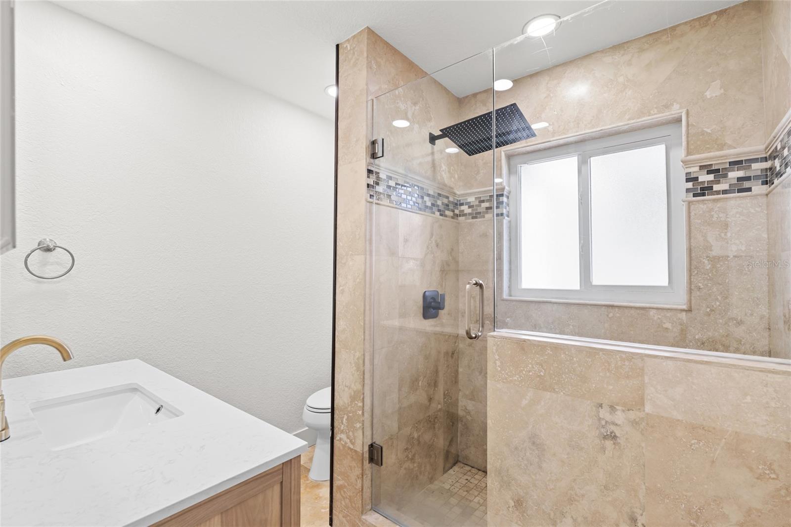 Image 14 of 40 For 4681 Shore Acres Boulevard Ne