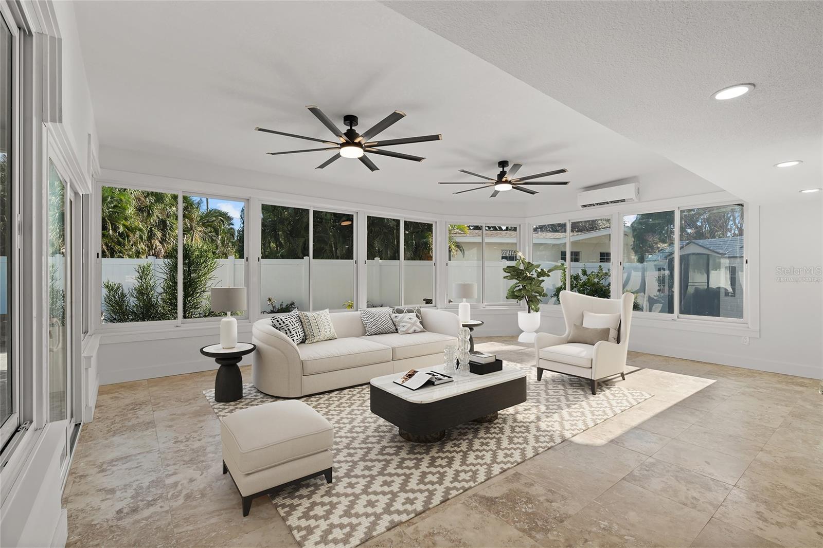 Image 21 of 40 For 4681 Shore Acres Boulevard Ne