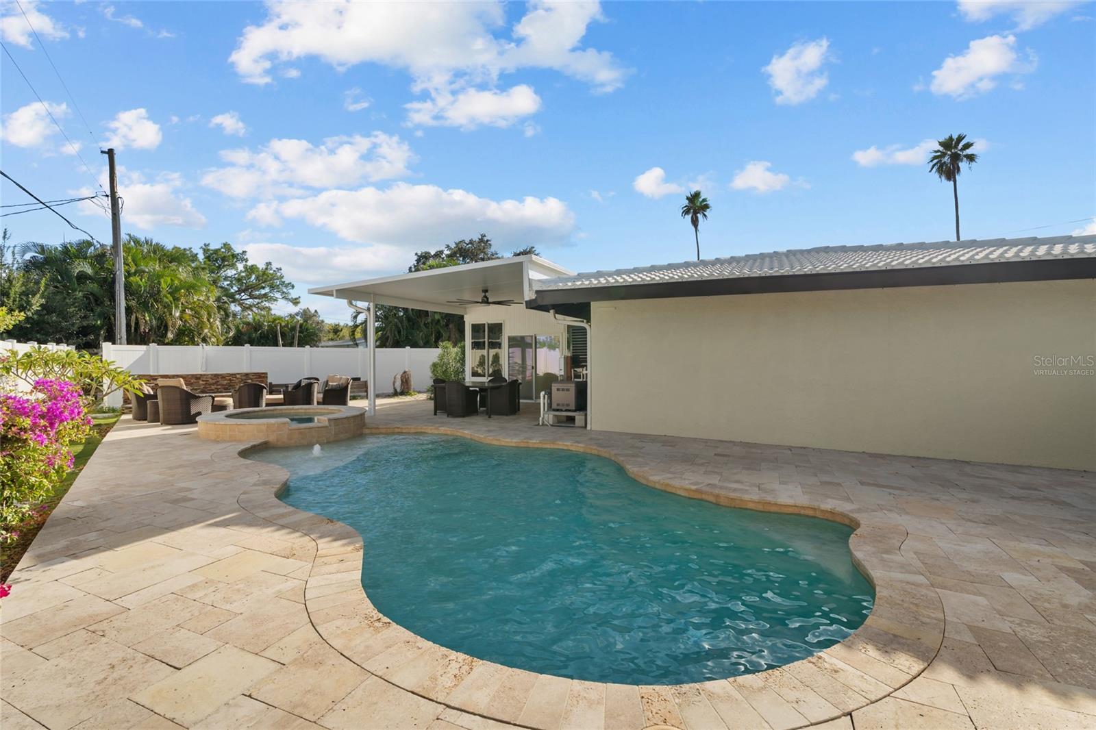 Image 30 of 40 For 4681 Shore Acres Boulevard Ne