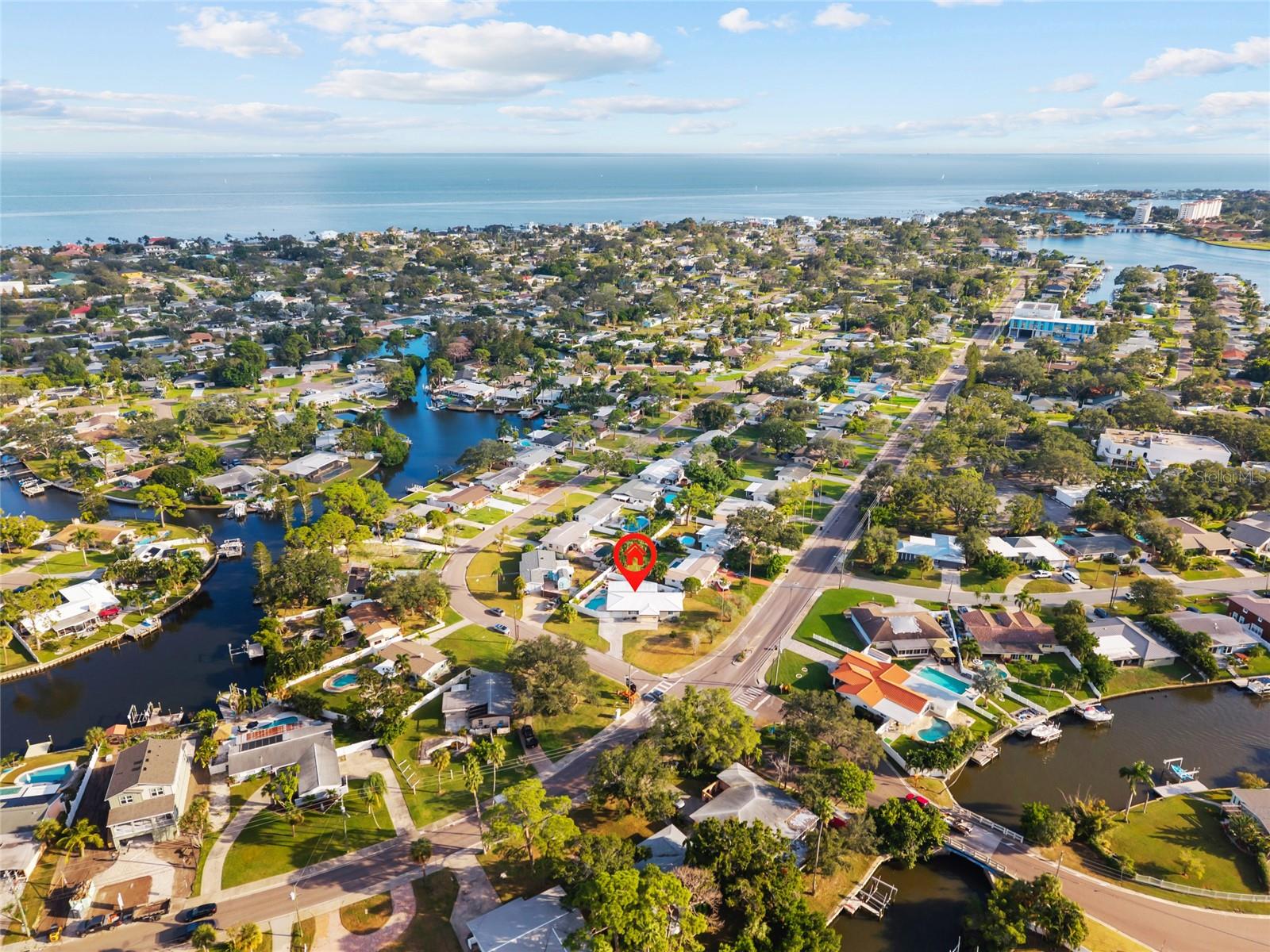 Image 35 of 40 For 4681 Shore Acres Boulevard Ne