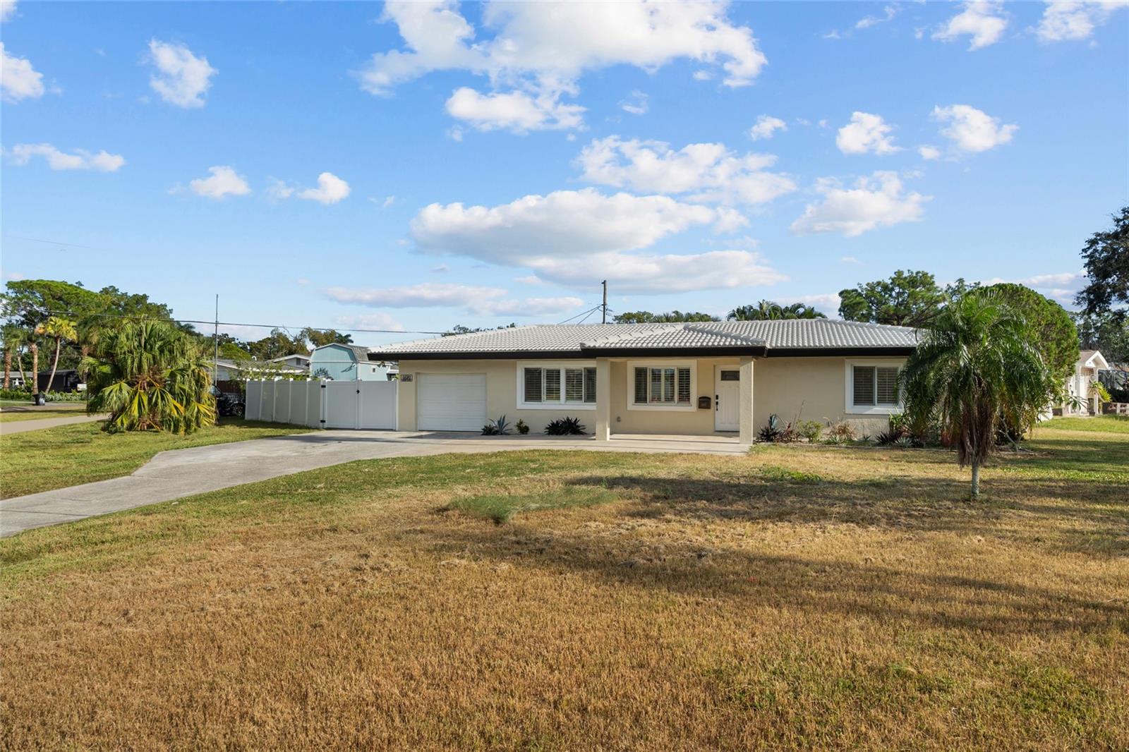 Image 39 of 40 For 4681 Shore Acres Boulevard Ne