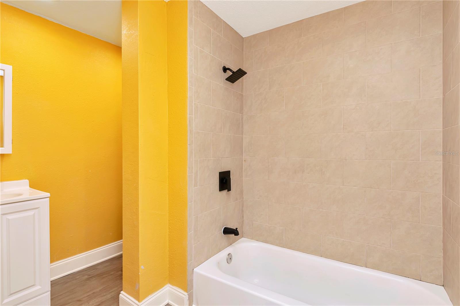 Image 13 of 34 For 2714 36th Avenue N