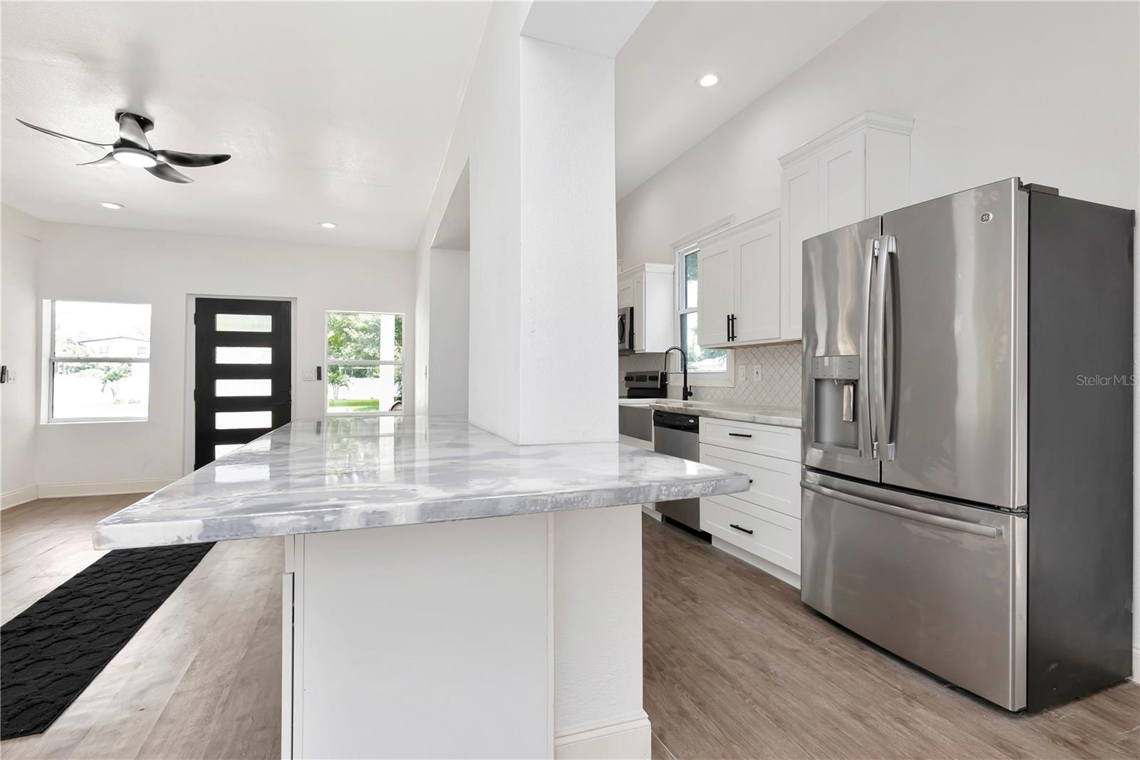 Image 6 of 34 For 2714 36th Avenue N