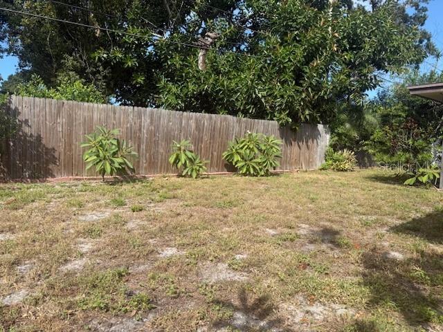 Image 25 of 28 For 650 Pinecrest Drive