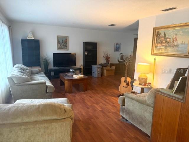 Image 4 of 28 For 650 Pinecrest Drive