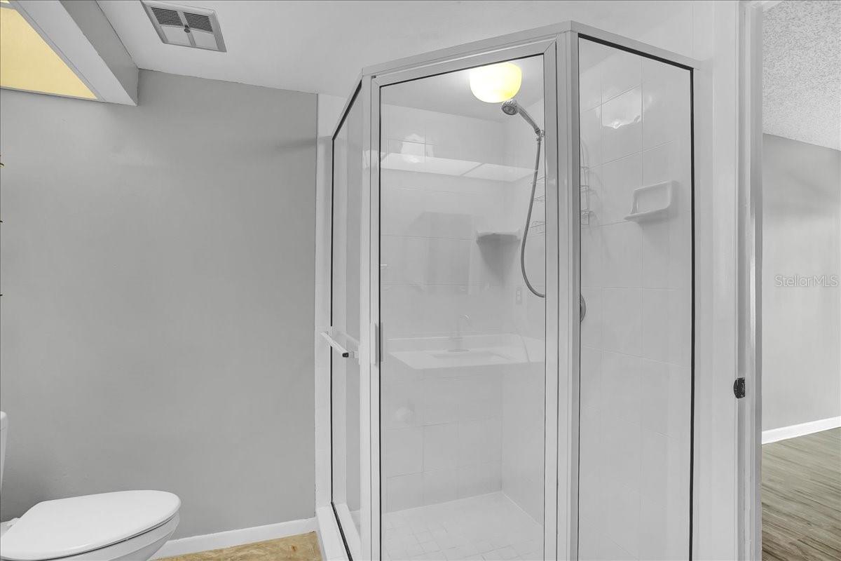 Image 13 of 62 For 13300 Indian Rocks Road 103