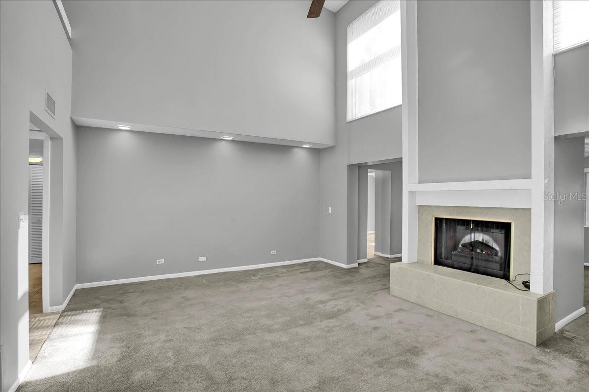 Image 17 of 62 For 13300 Indian Rocks Road 103