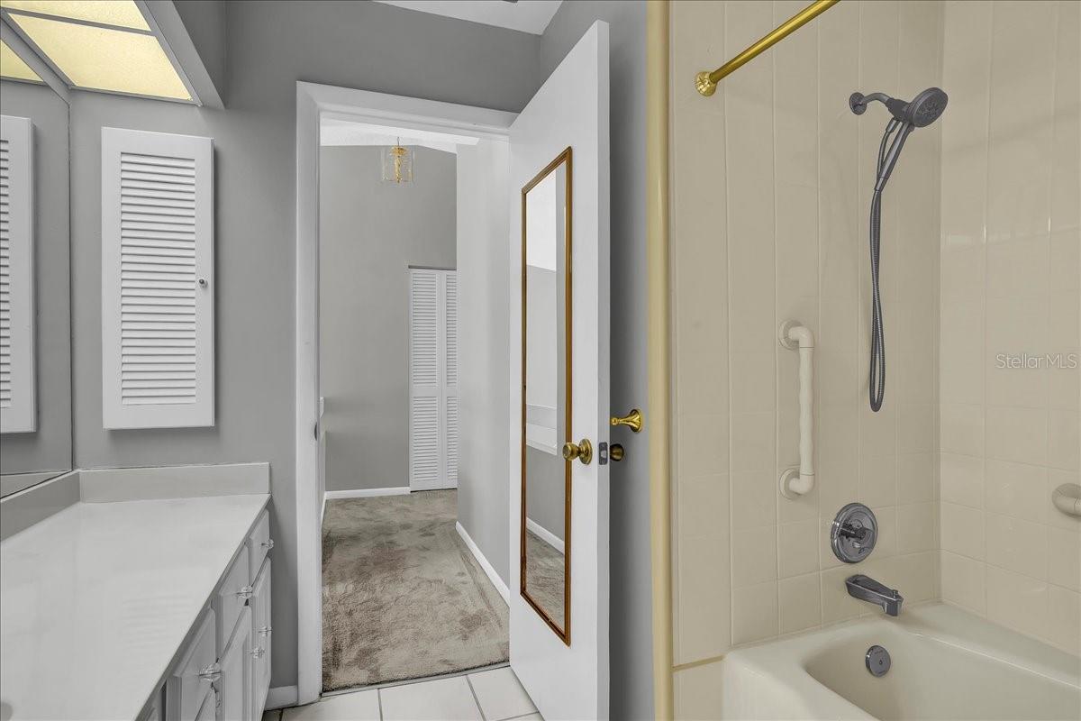 Image 41 of 62 For 13300 Indian Rocks Road 103