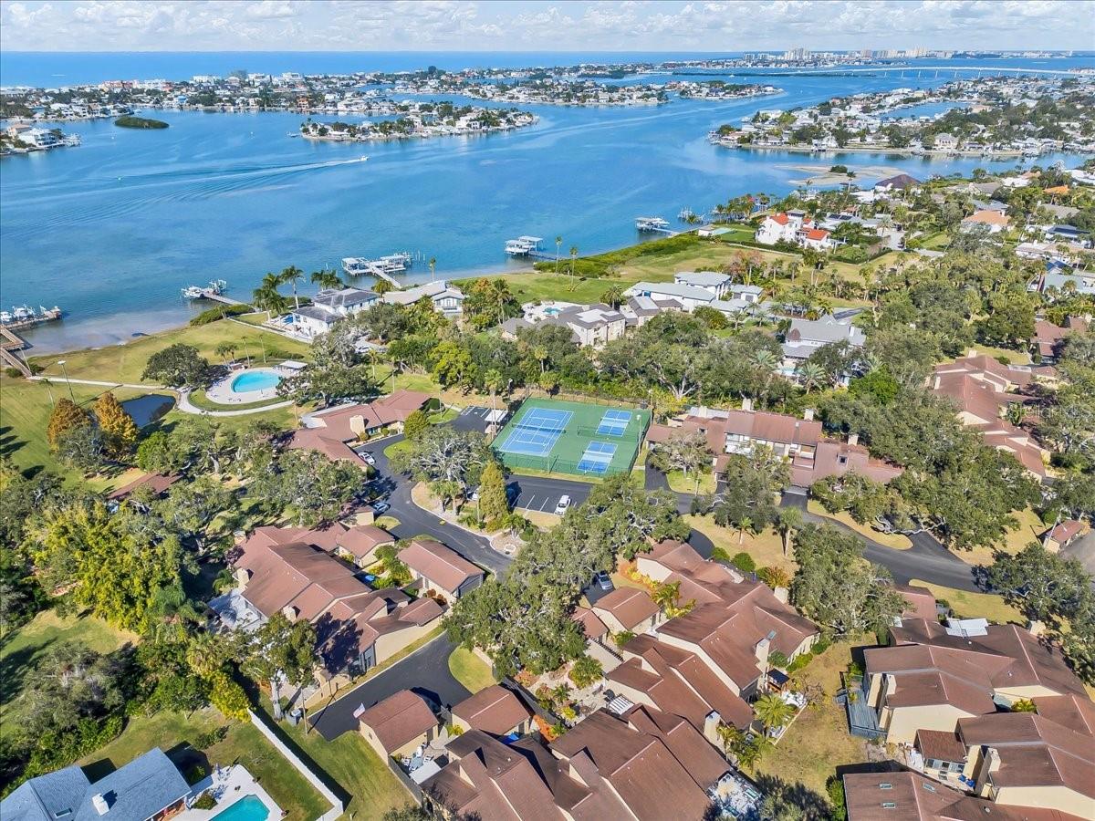 Image 48 of 62 For 13300 Indian Rocks Road 103