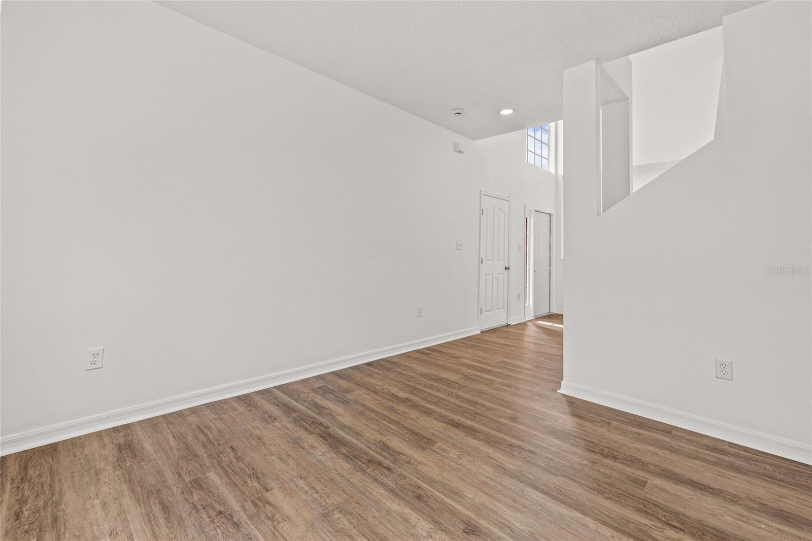 Image 10 of 55 For 8212 Cypress Breeze Way