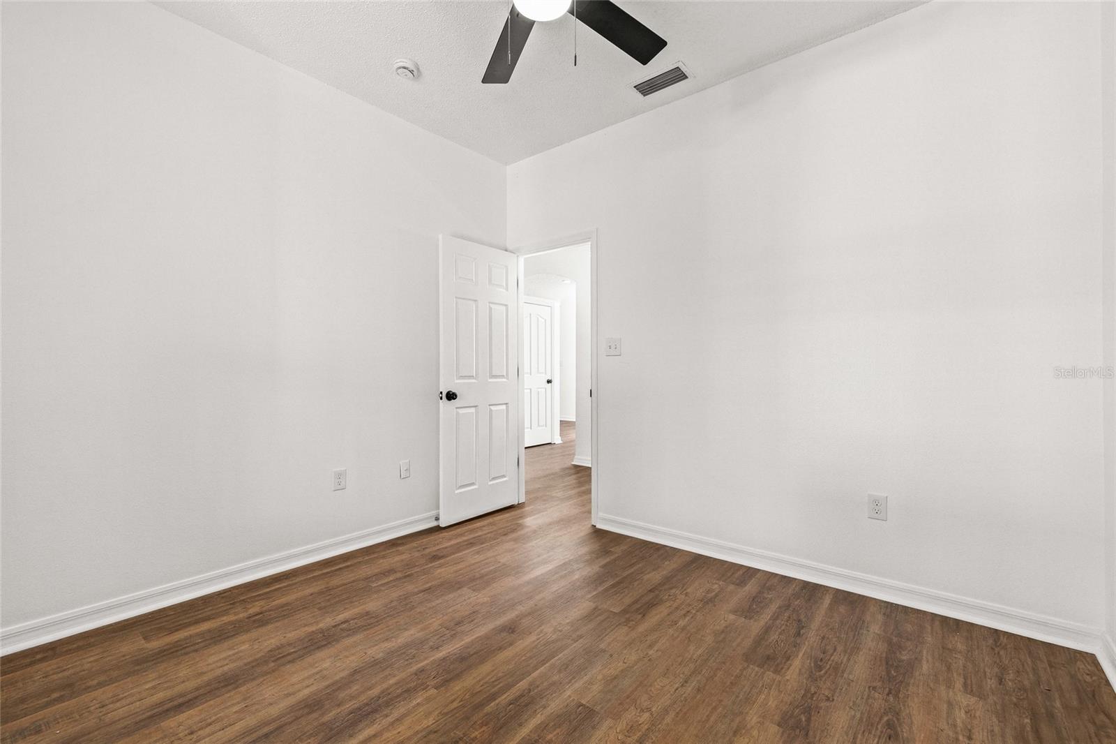 Image 26 of 55 For 8212 Cypress Breeze Way