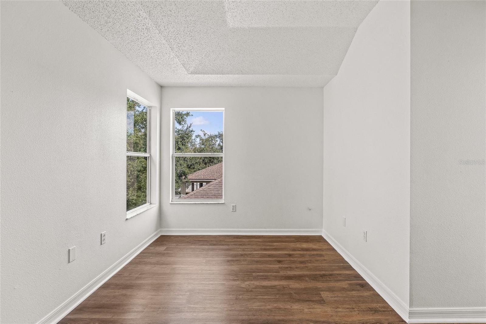 Image 32 of 55 For 8212 Cypress Breeze Way