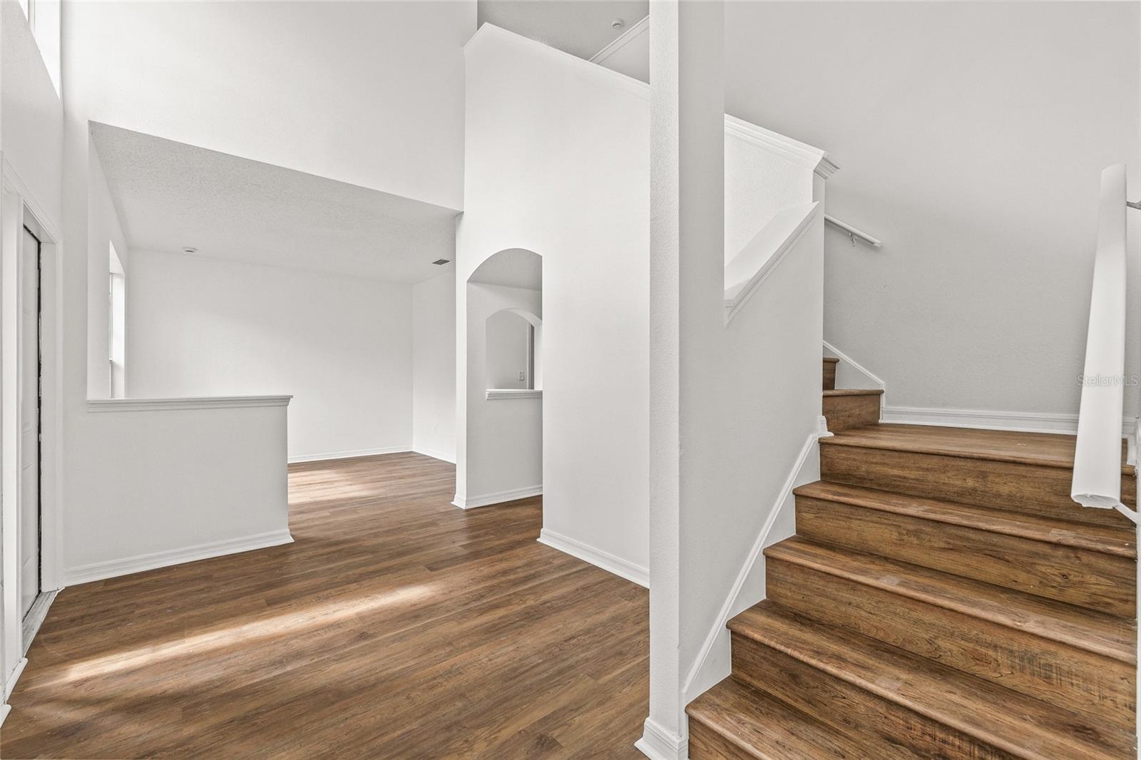 Image 7 of 55 For 8212 Cypress Breeze Way