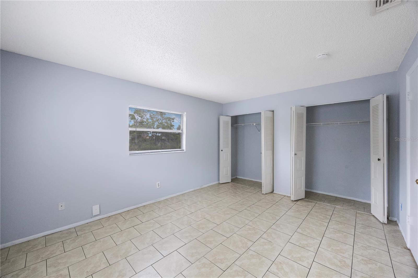 Image 12 of 19 For 1132 Auburn Street