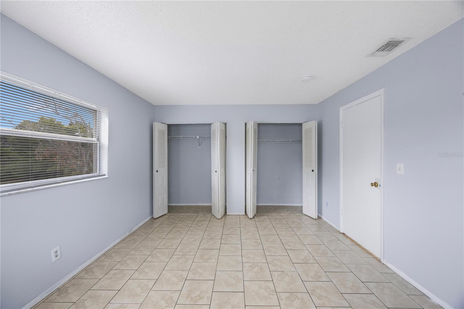 Image 13 of 19 For 1132 Auburn Street