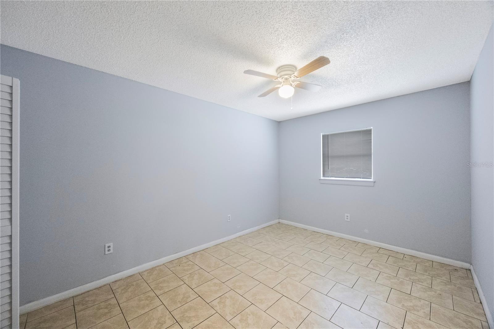 Image 15 of 19 For 1132 Auburn Street