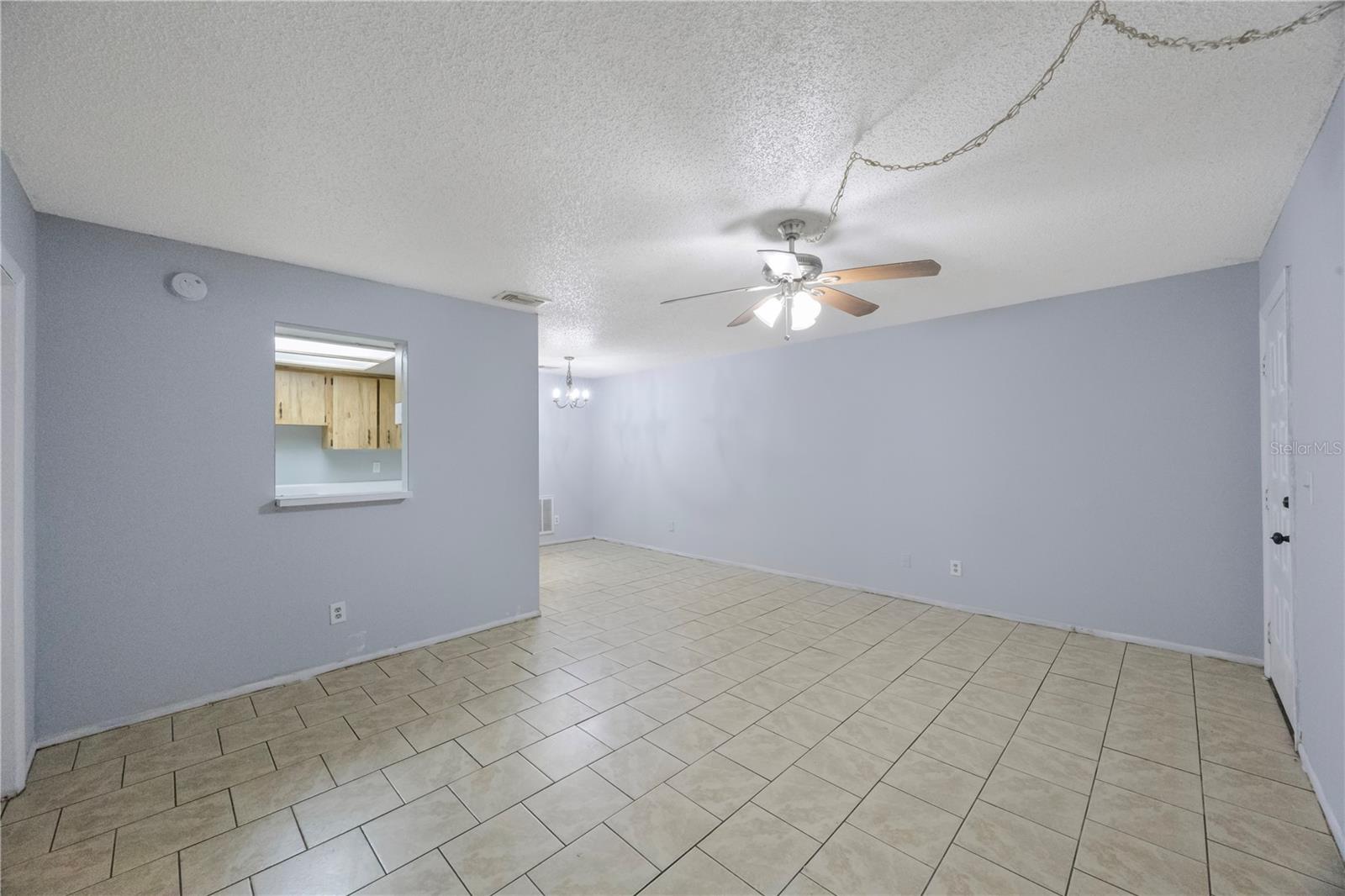 Image 4 of 19 For 1132 Auburn Street