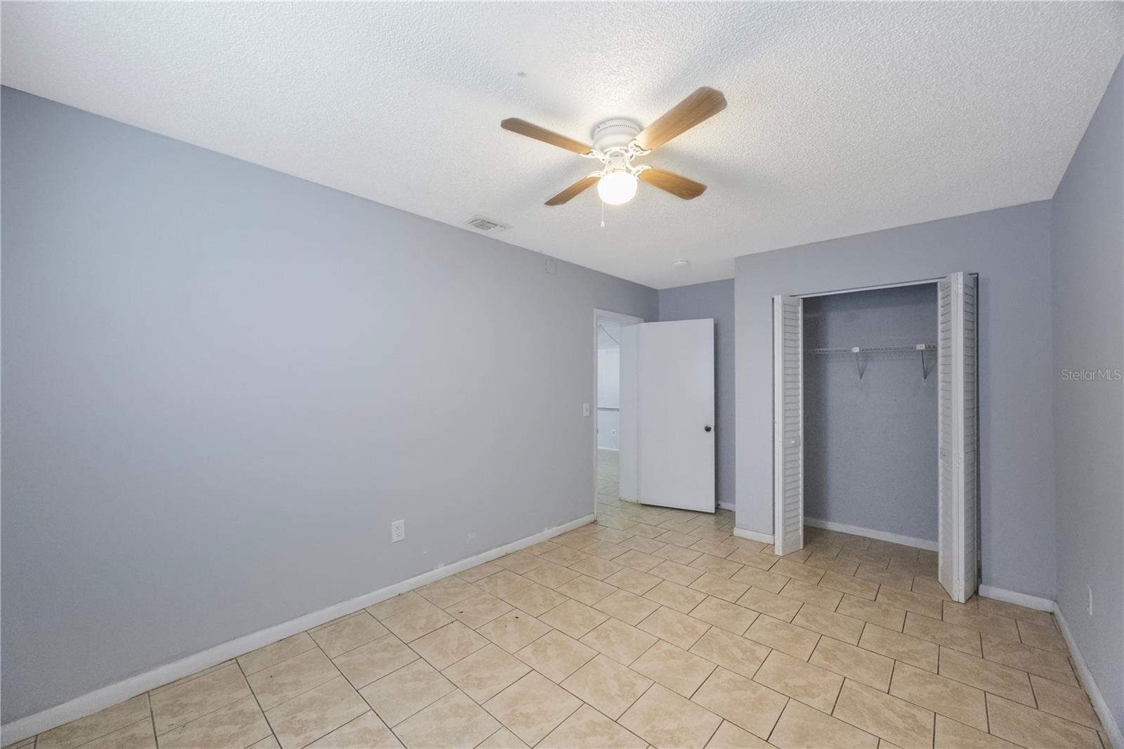 Image 9 of 19 For 1132 Auburn Street