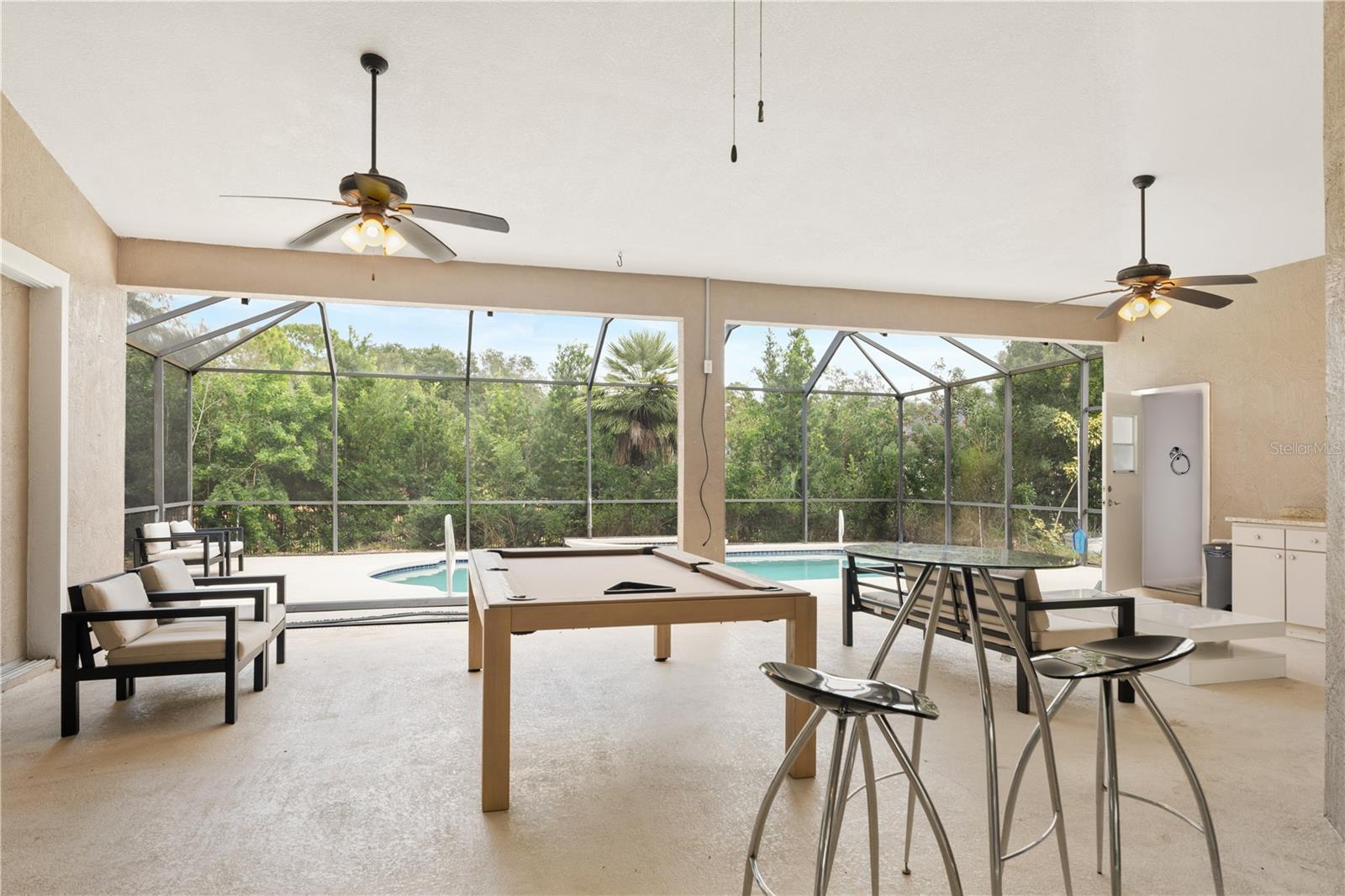 Image 44 of 46 For 15 Old Oak Drive N