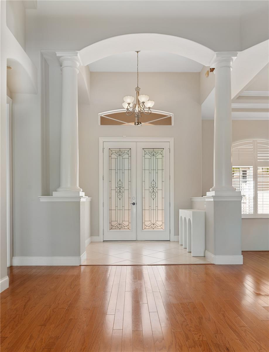 Image 5 of 46 For 15 Old Oak Drive N