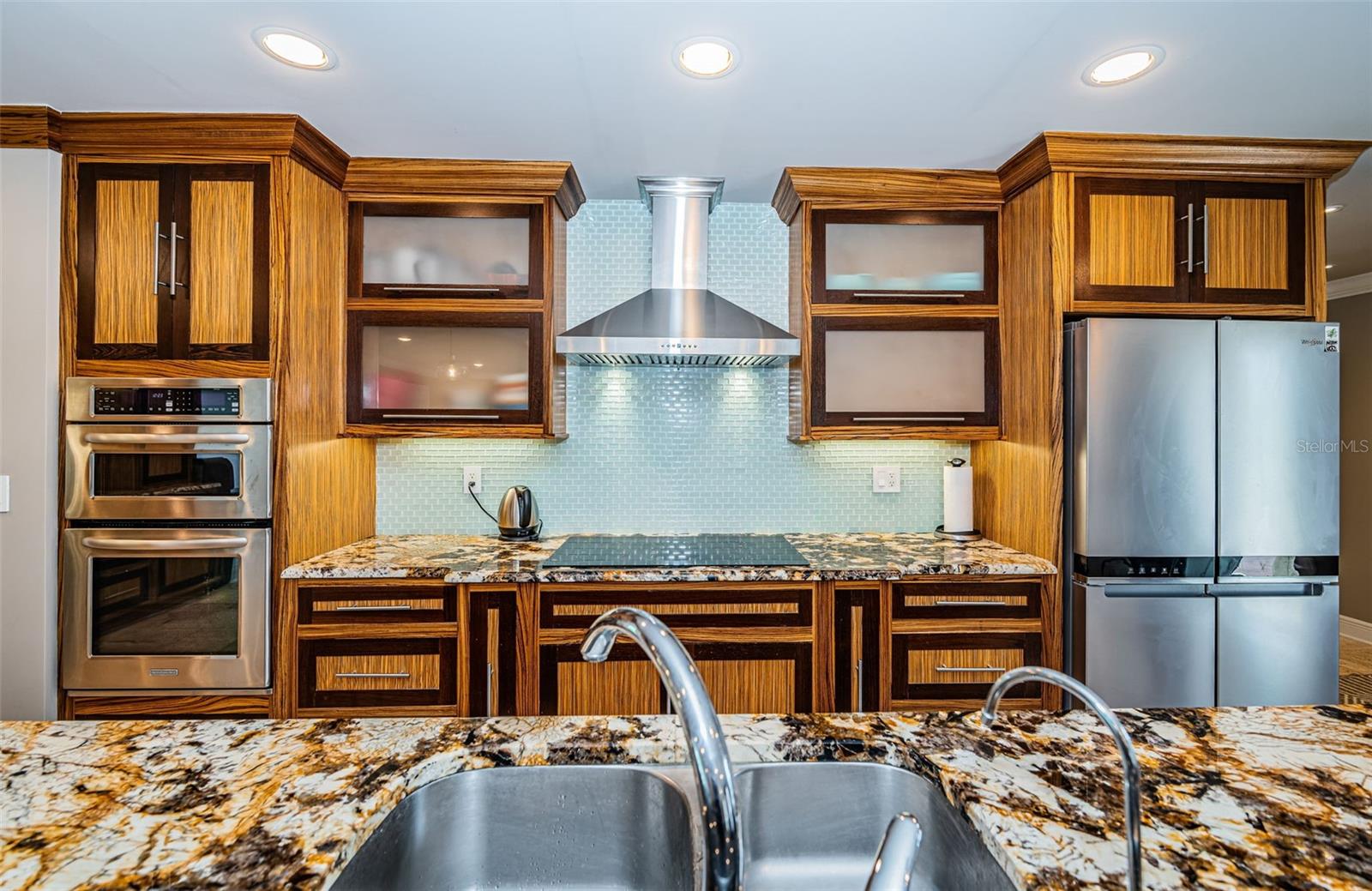 Image 24 of 67 For 4295 13th Lane Ne