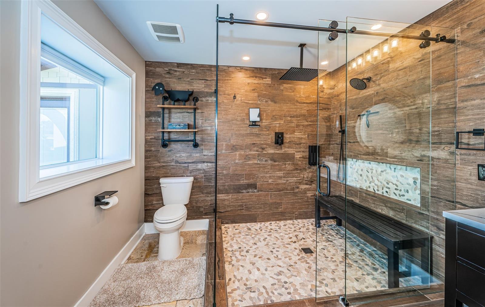 Image 30 of 67 For 4295 13th Lane Ne