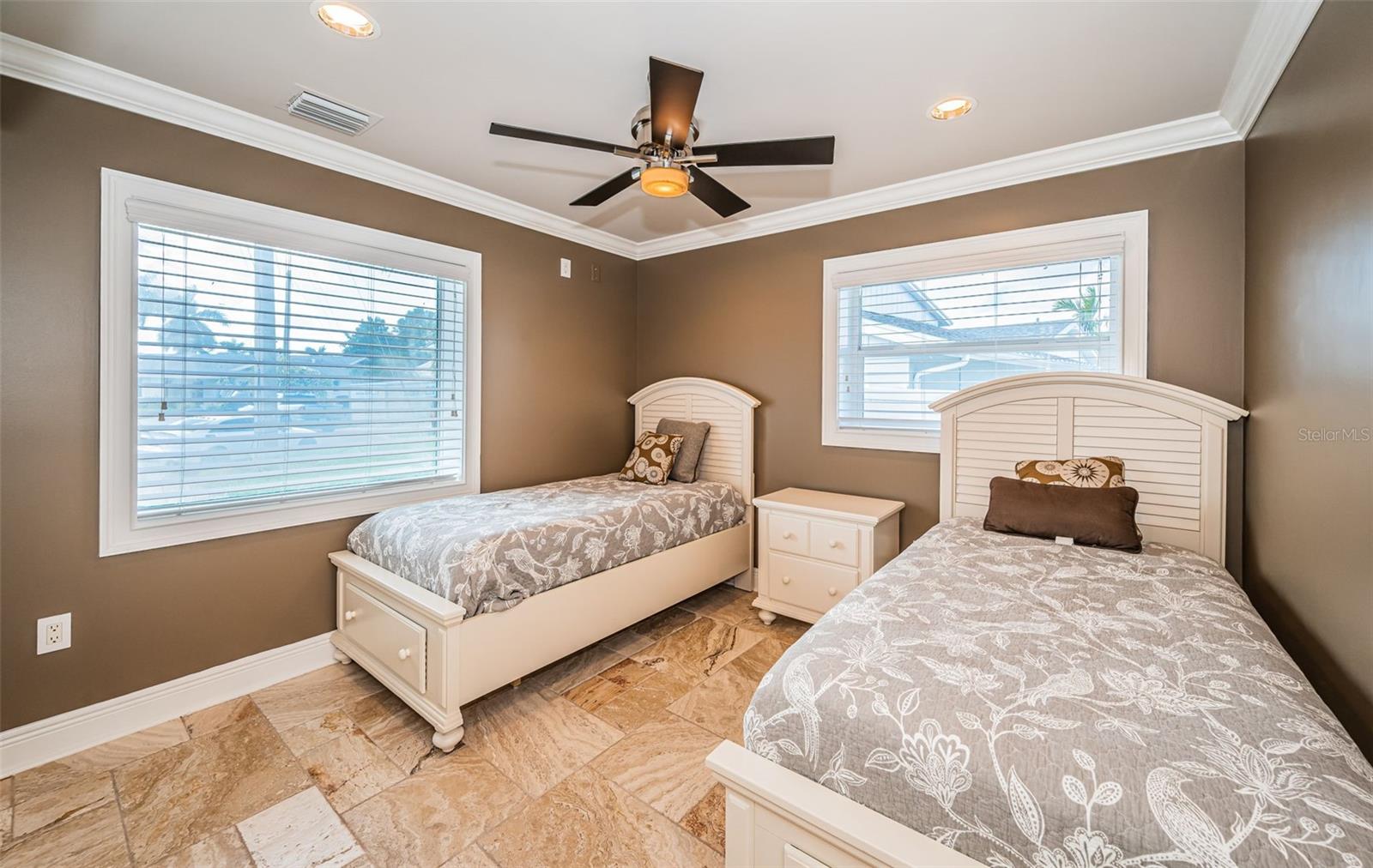 Image 34 of 67 For 4295 13th Lane Ne