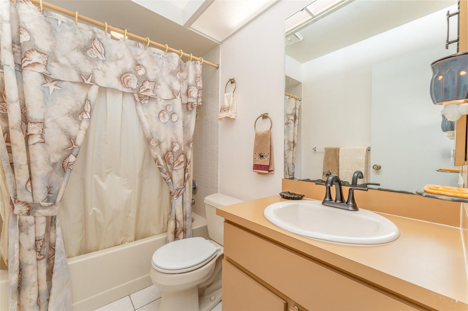 Image 11 of 15 For 4240 Creekwood Lane