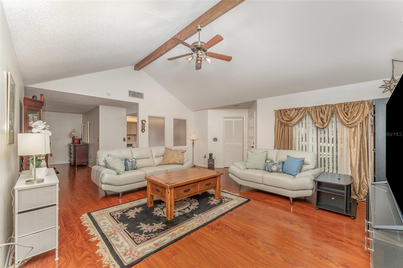 Image 6 of 15 For 4240 Creekwood Lane