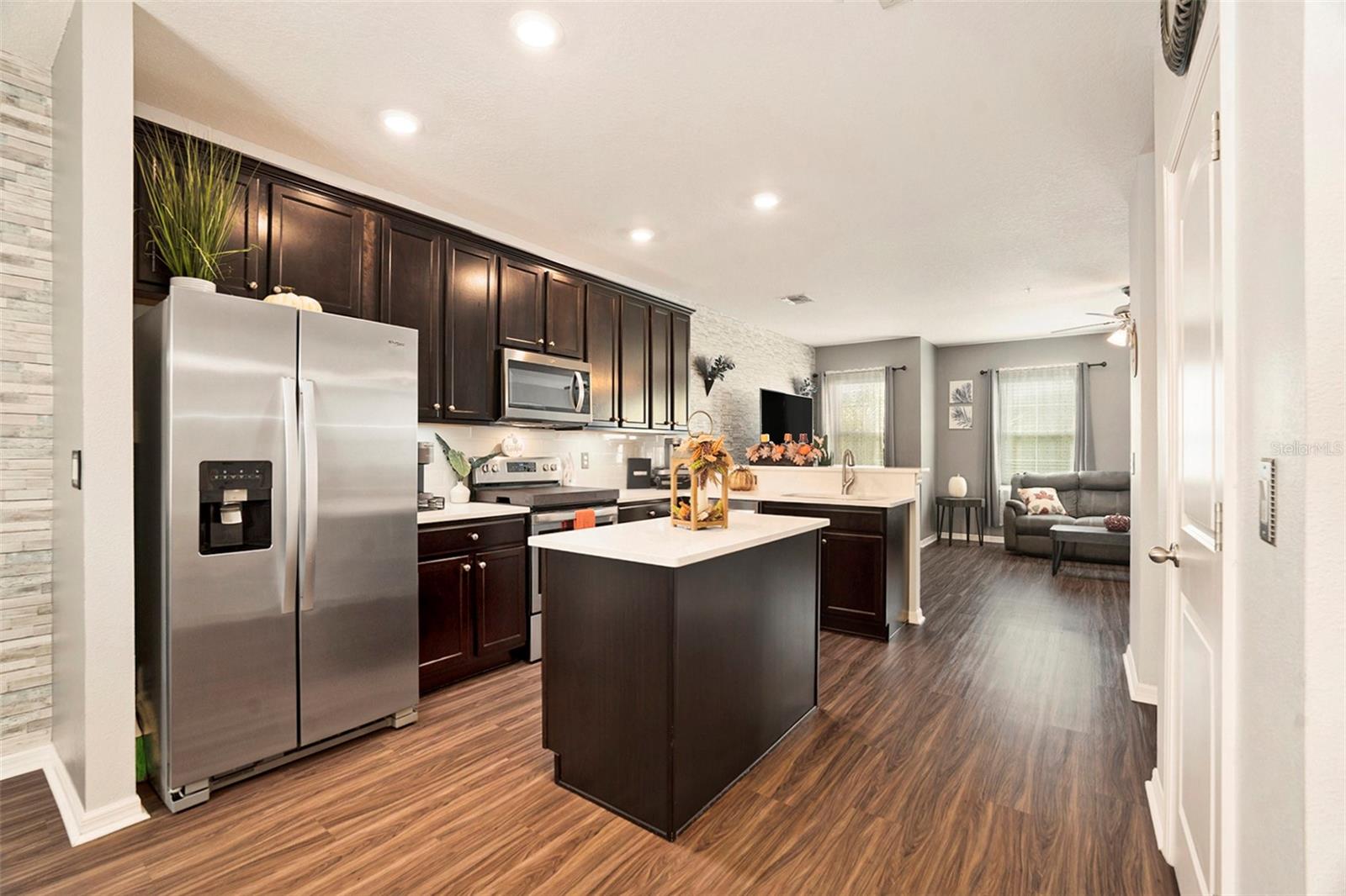 Image 15 of 42 For 5524 Yellowfin Court