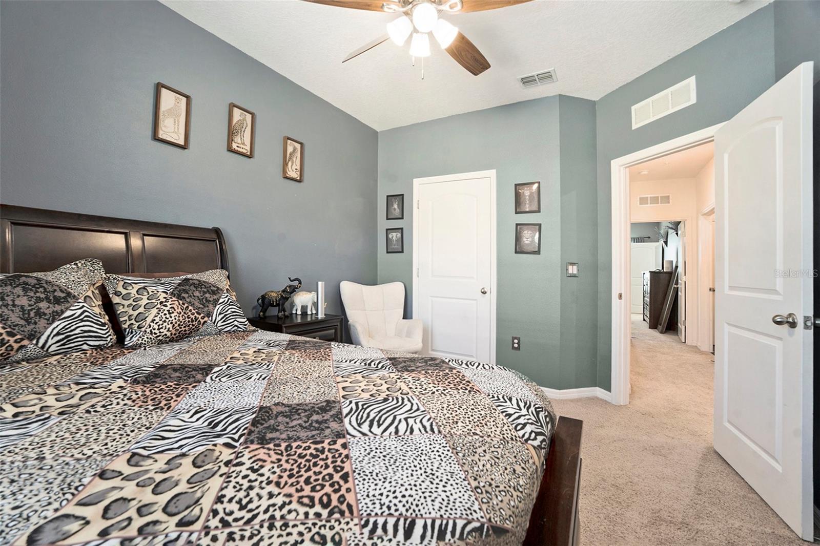 Image 21 of 42 For 5524 Yellowfin Court