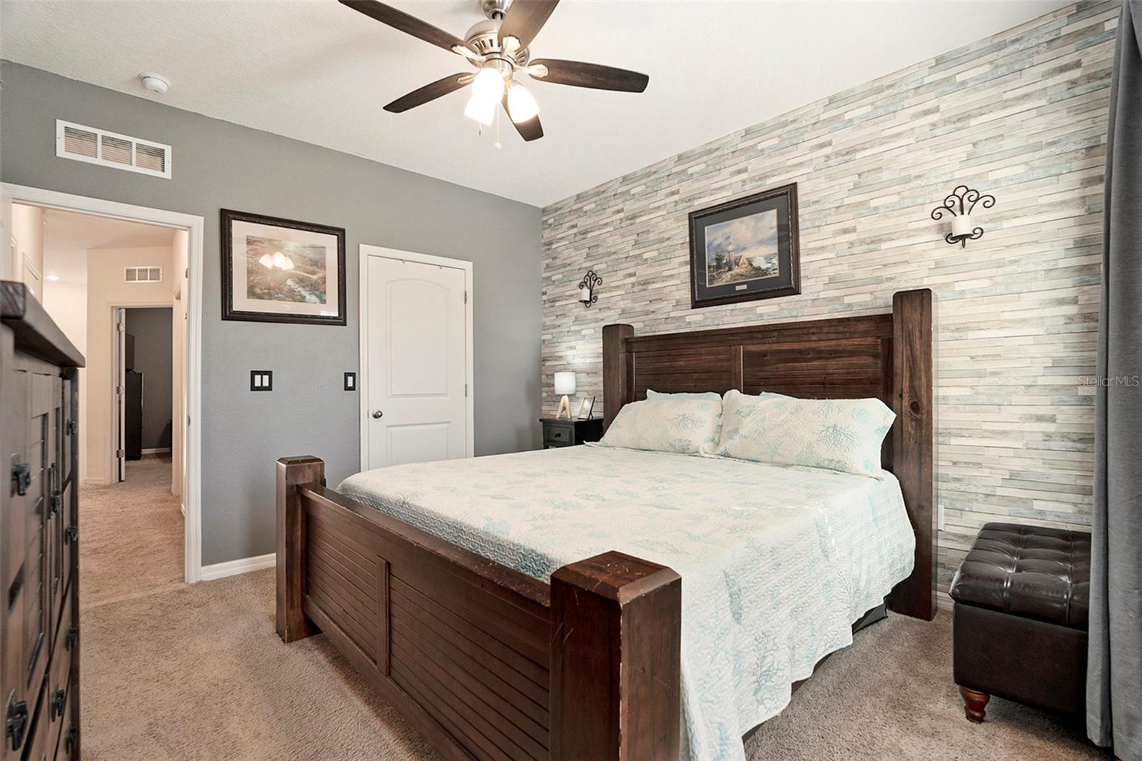 Image 26 of 42 For 5524 Yellowfin Court