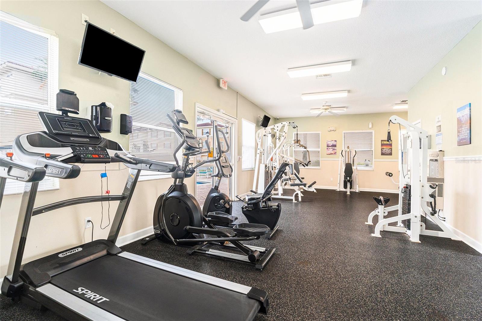 Image 29 of 42 For 5524 Yellowfin Court