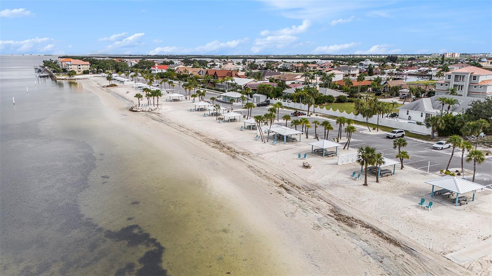 Image 33 of 42 For 5524 Yellowfin Court