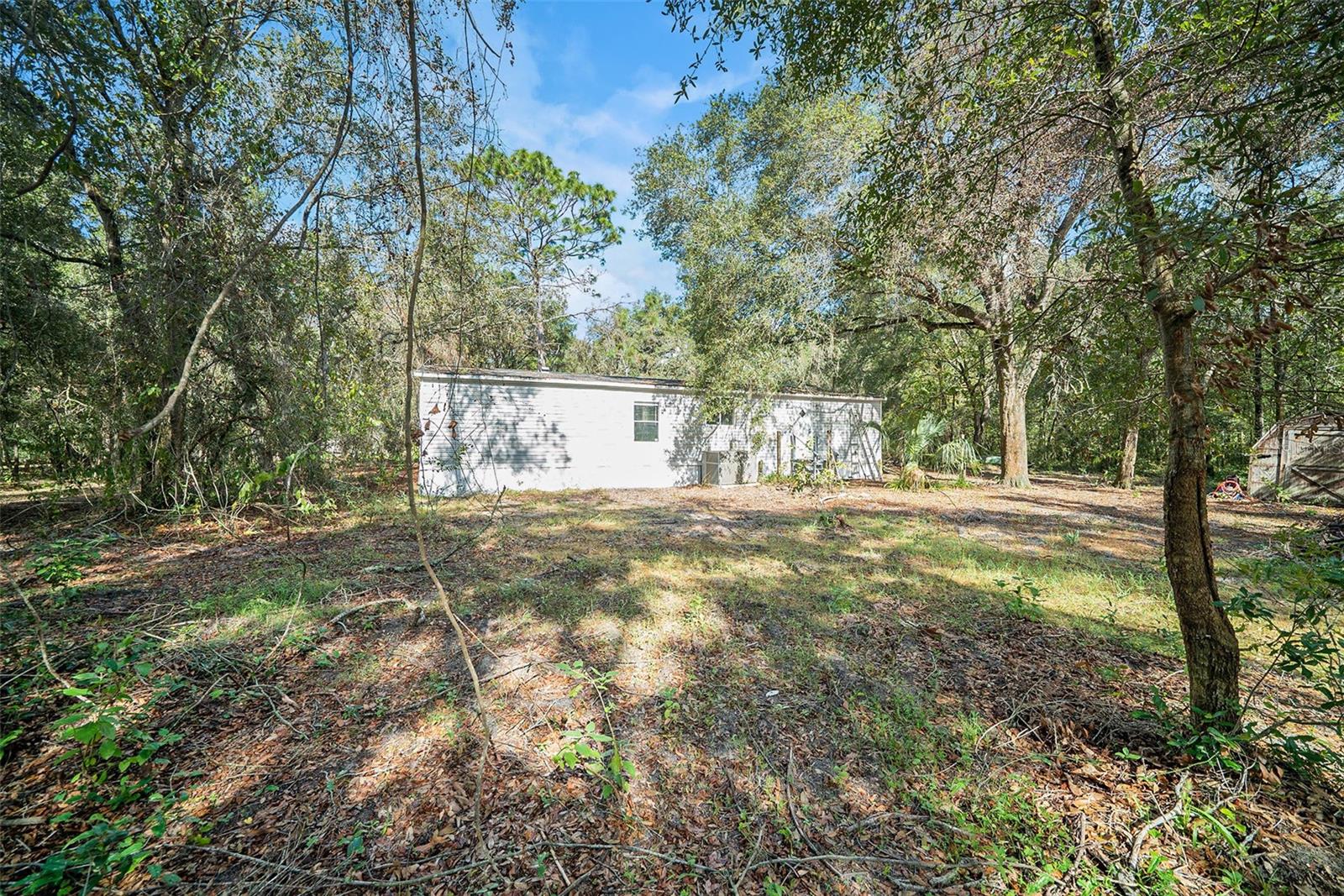 Image 22 of 39 For 17235 Shirla Rae Dr