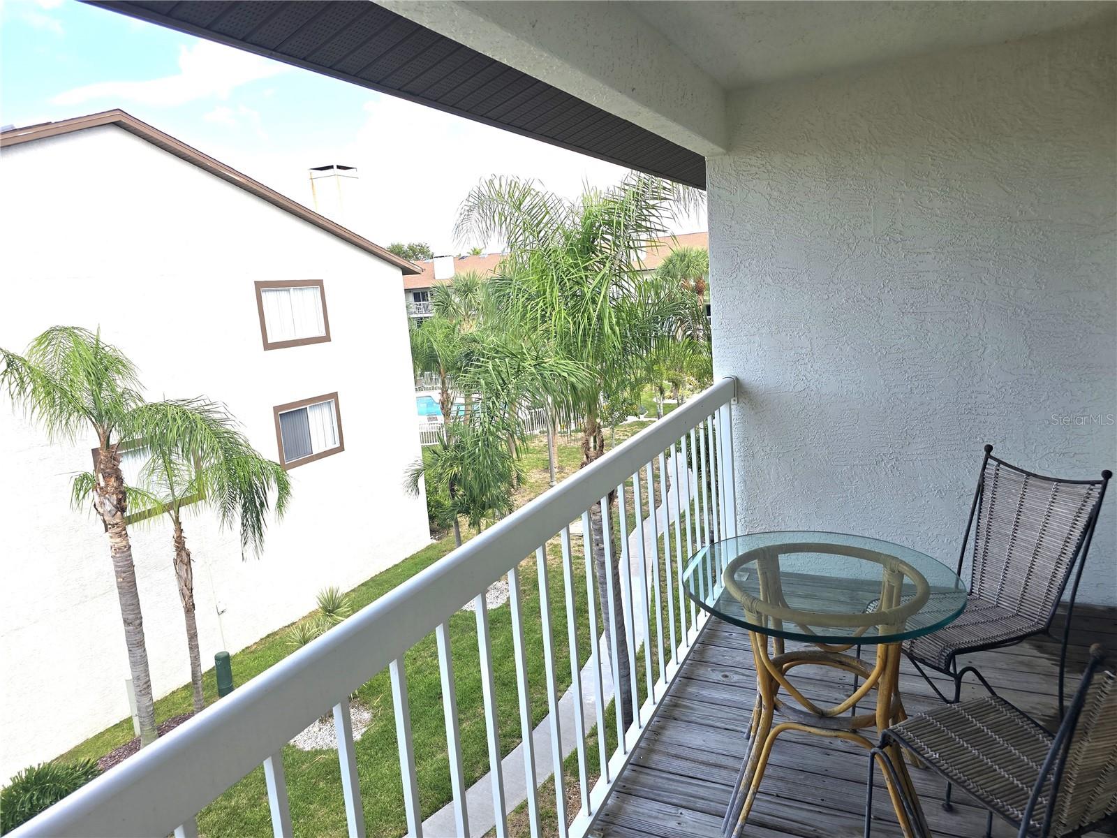 Image 17 of 29 For 346 Madeira Circle