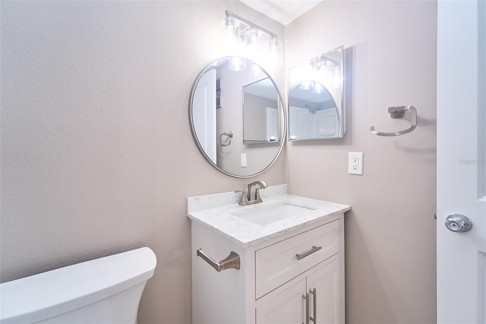 Image 18 of 43 For 722 116th Street N 2007