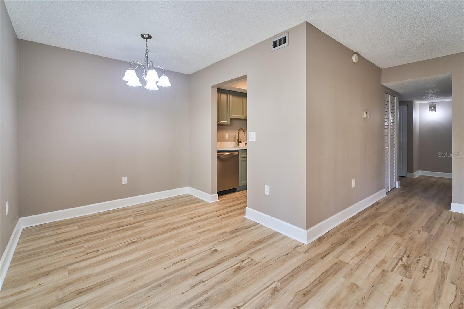 Image 24 of 43 For 722 116th Street N 2007