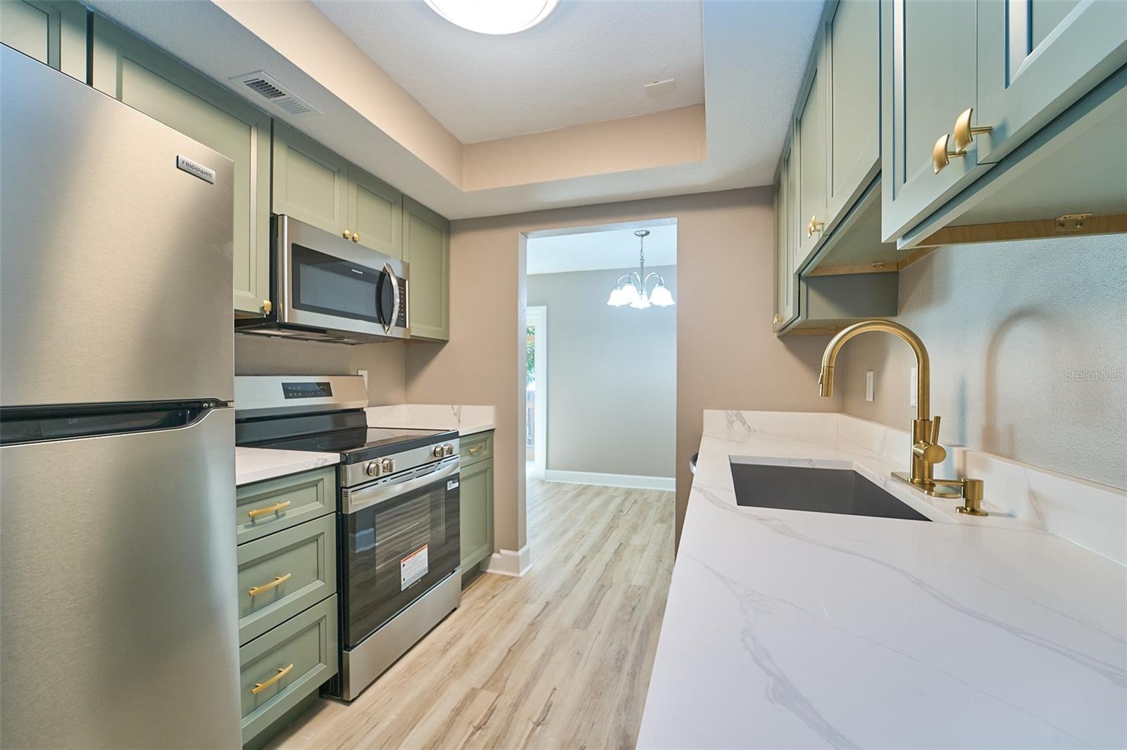 Image 29 of 43 For 722 116th Street N 2007