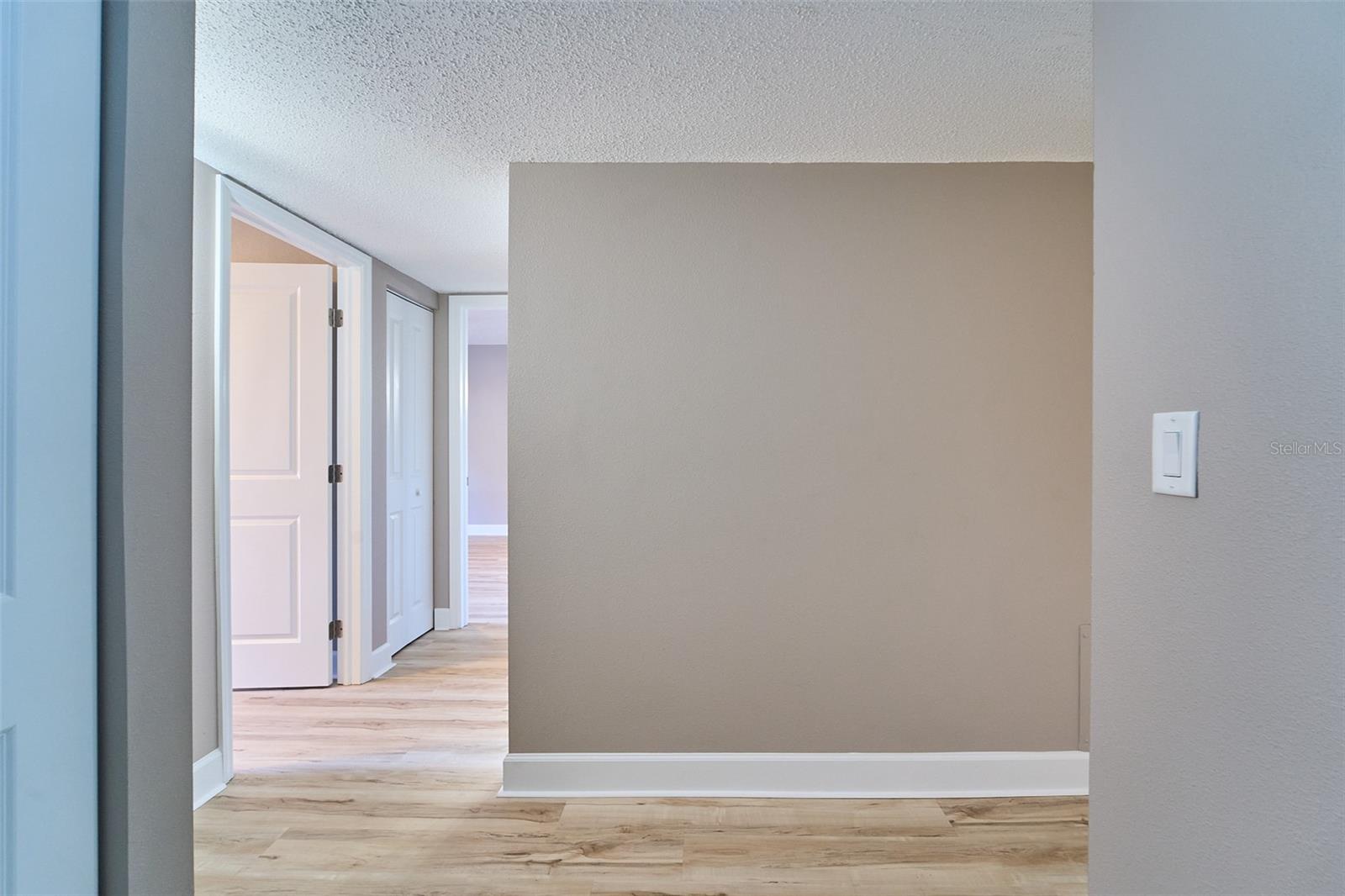 Image 4 of 43 For 722 116th Street N 2007