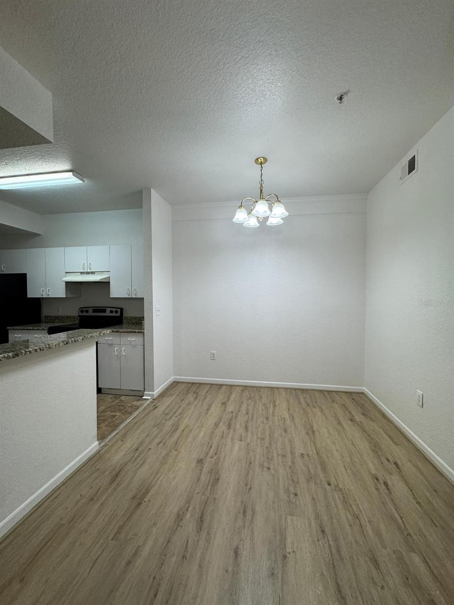 Image 11 of 27 For 17114 Carrington Park Drive 214