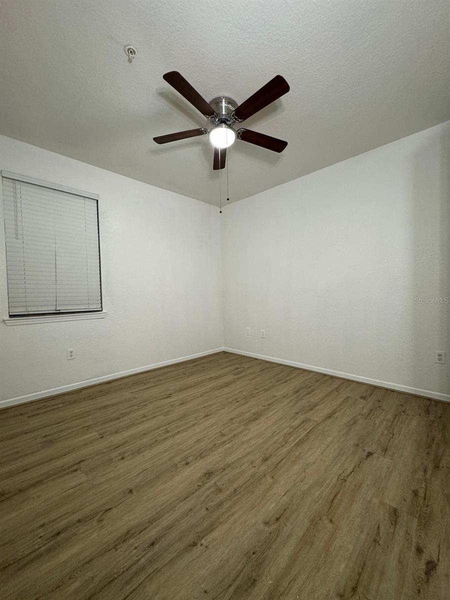 Image 5 of 27 For 17114 Carrington Park Drive 214