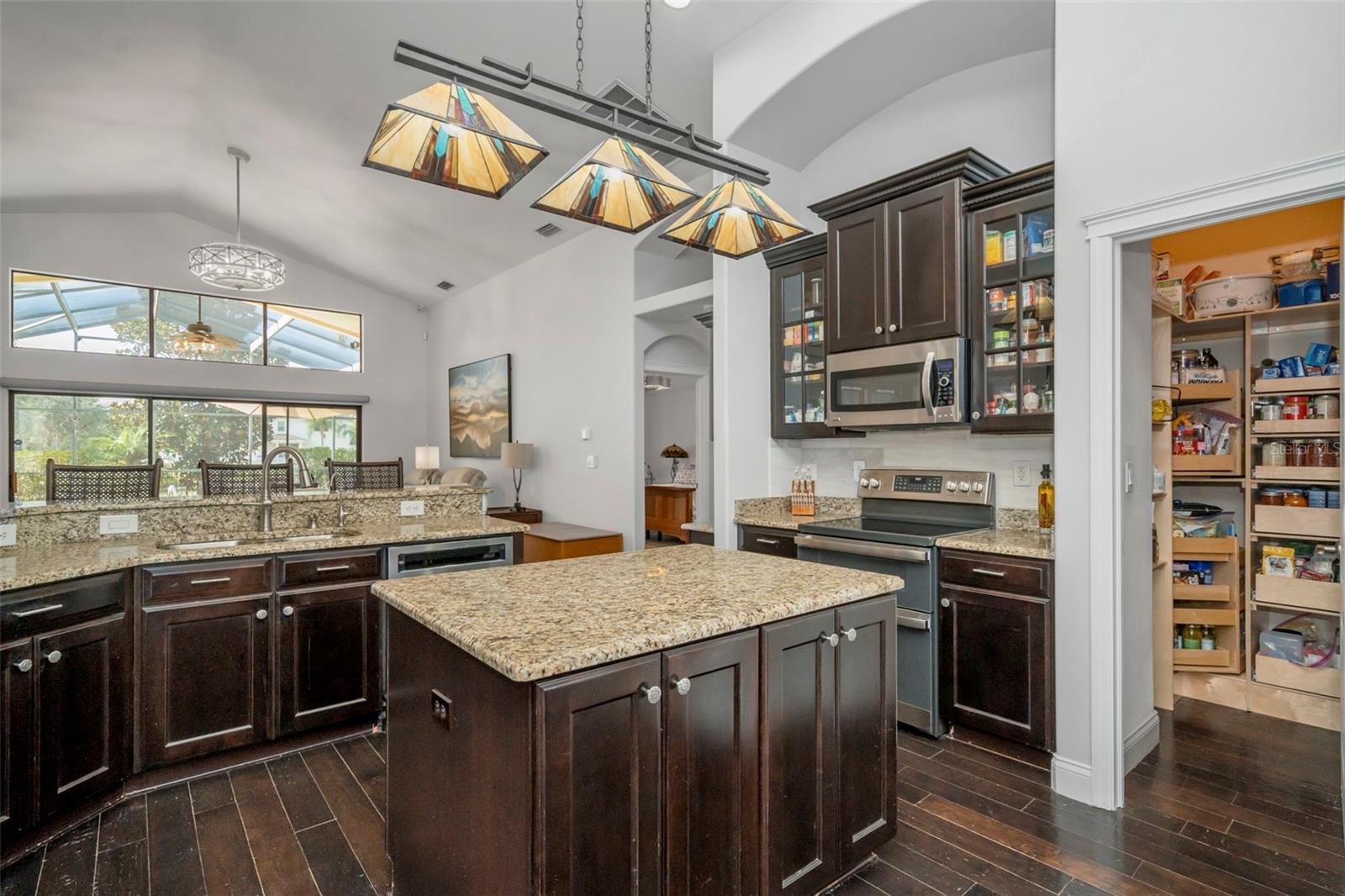 Listing photo id 12 for 19361 Yellow Clover Drive