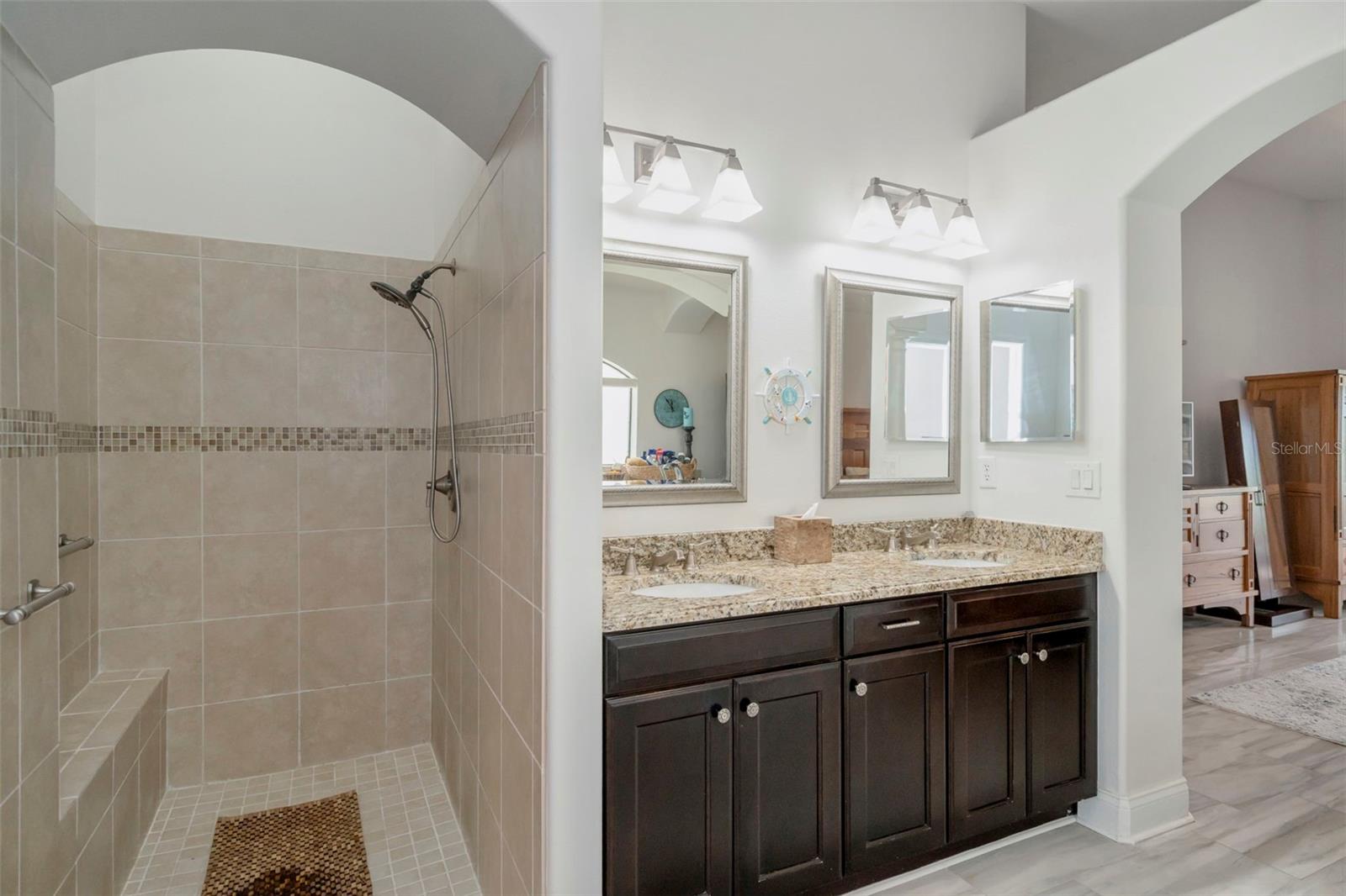 Listing photo id 34 for 19361 Yellow Clover Drive