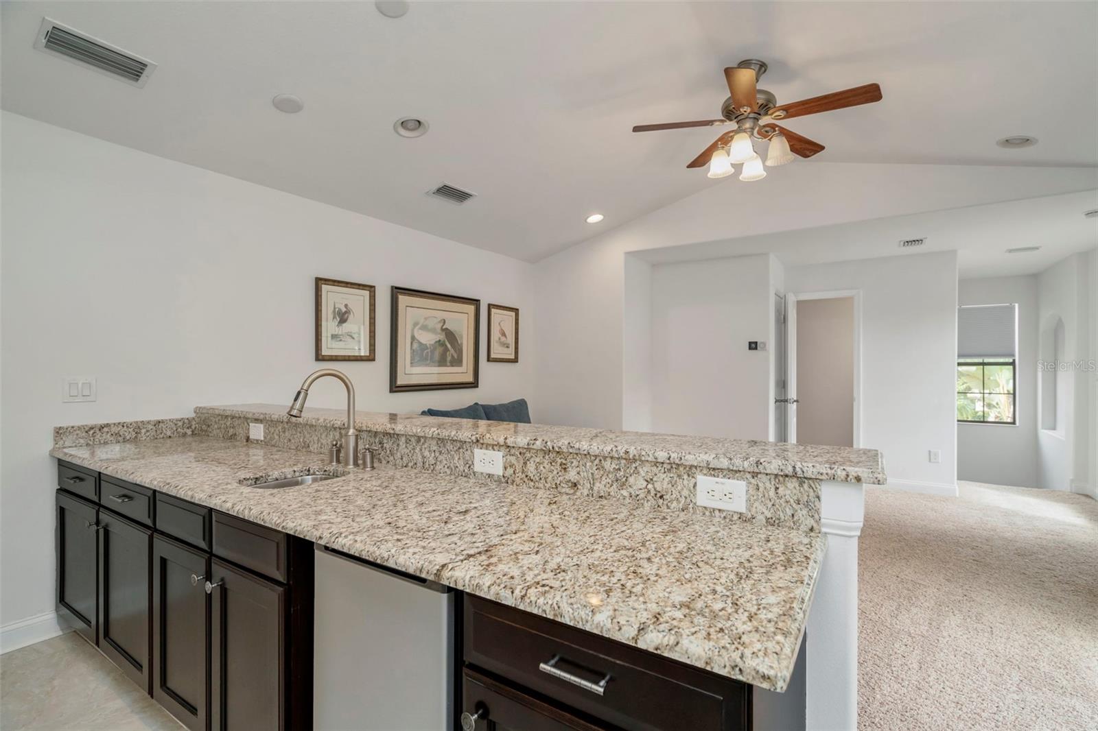Listing photo id 41 for 19361 Yellow Clover Drive