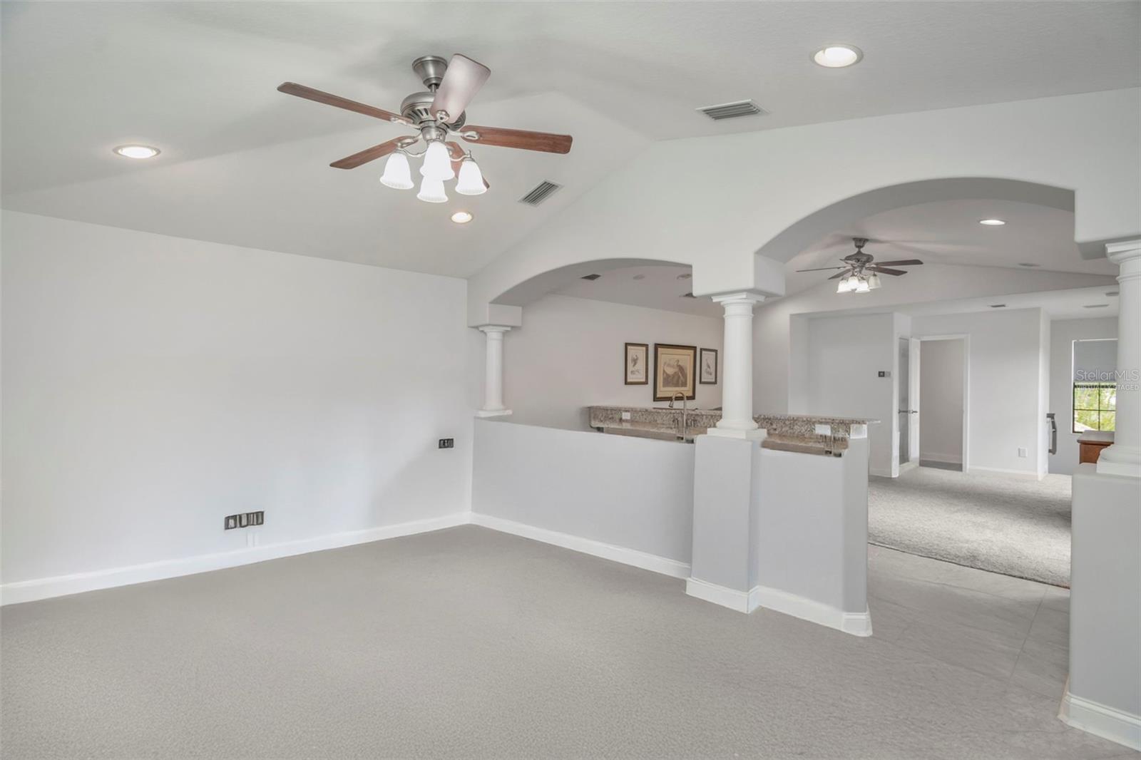 Listing photo id 43 for 19361 Yellow Clover Drive