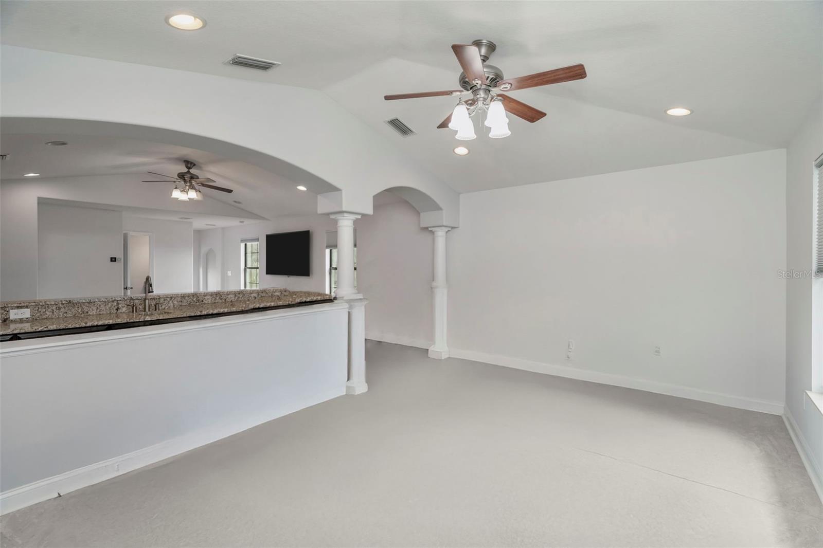 Listing photo id 45 for 19361 Yellow Clover Drive