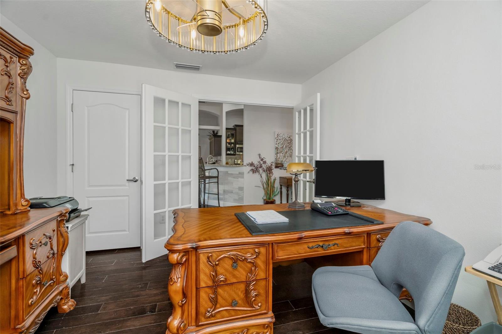 Listing photo id 4 for 19361 Yellow Clover Drive